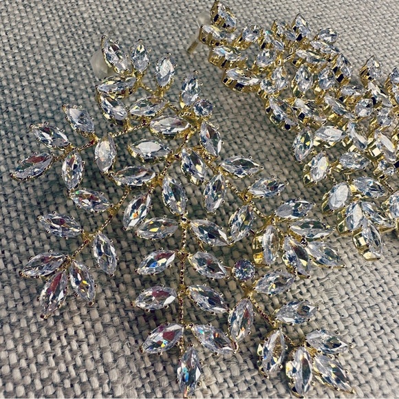 Marquise Crystal & Gold Leaf / Branch Explosion Statement Earrings - Picture 5 of 11